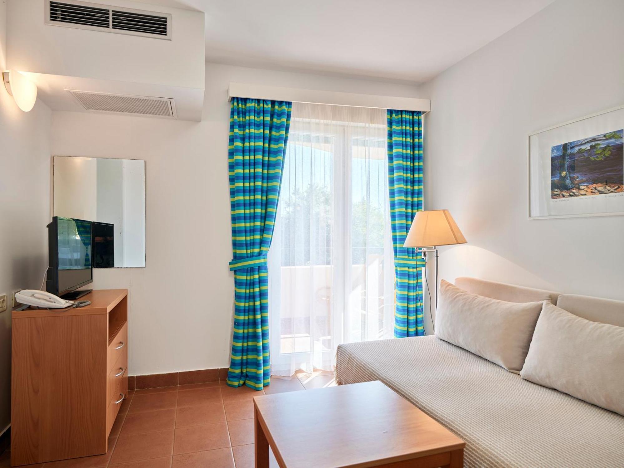 Koversada Apartments Naturist Park Vrsar Zimmer foto